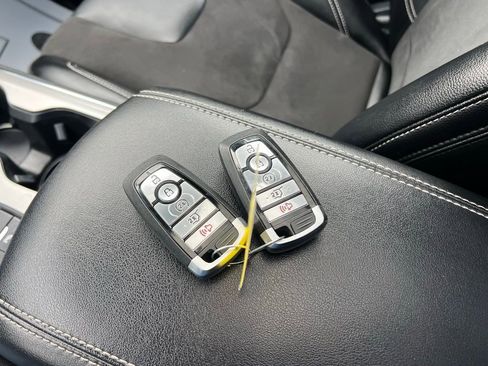 Used 2022 Ford Edge ST w/ Equipment Group 401A image 32