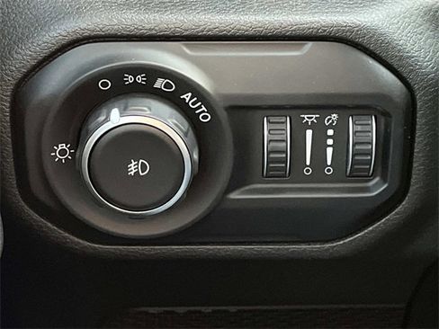 Used 2021 Jeep Wrangler Unlimited Rubicon image 31