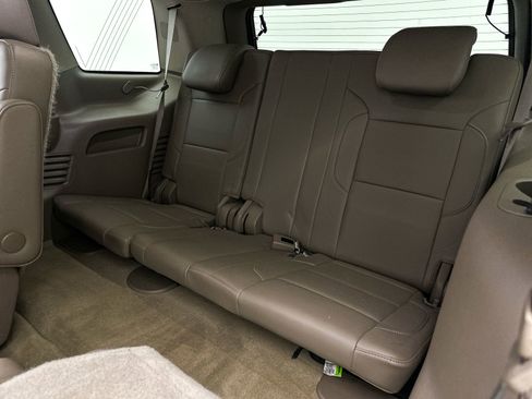 Used 2015 Chevrolet Tahoe LT w/ Luxury Package RWD image 8