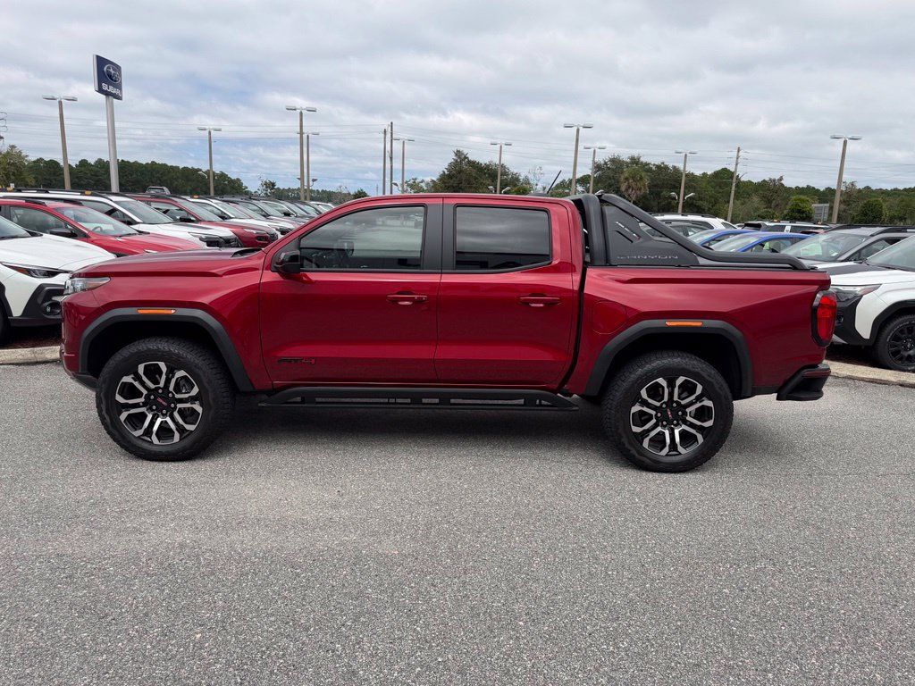 Used 2025 GMC Canyon AT4 w/ Nightfall Edition AWD/4WD image 10