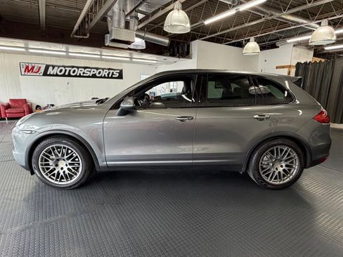 Used 2014 Porsche Cayenne S AWD/4WD image 5