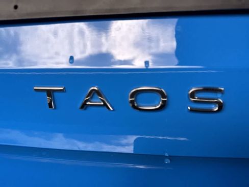 Certified 2024 Volkswagen Taos SE AWD/4WD image 14