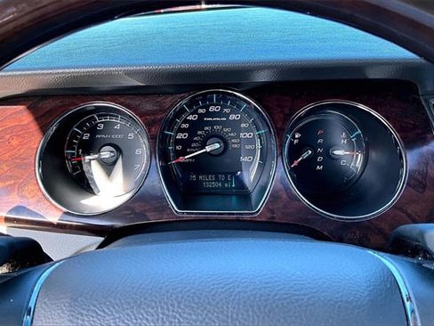Used 2010 Ford Taurus Limited image 12