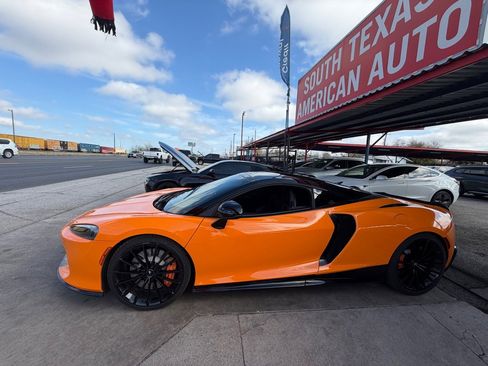 Used 2020 McLaren GT image 5