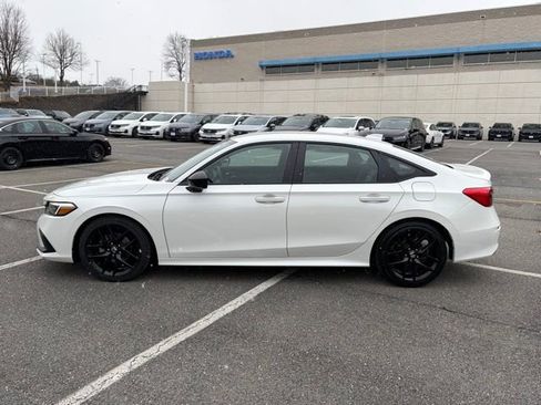 Used 2024 Honda Civic Sport image 4