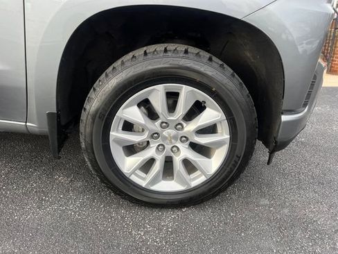 Used 2021 Chevrolet Silverado 1500 Custom image 11