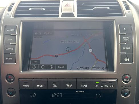 Used 2018 Lexus GX 460 Premium w/ Premium Package AWD/4WD image 28