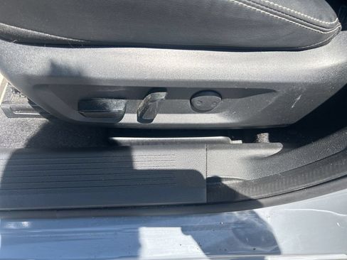 Used 2024 Nissan Rogue SL AWD/4WD image 16
