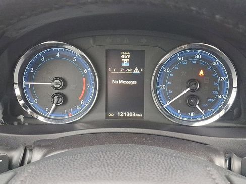 Used 2017 Toyota Corolla SE w/ SE Premium Package image 21