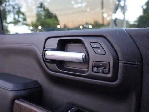 Used 2021 GMC Sierra 1500 Denali w/ Denali Premium Package image 23