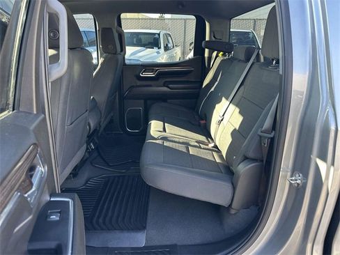 Used 2024 Chevrolet Silverado 1500 LT image 24
