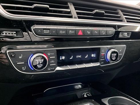 Used 2019 Audi Q7 3.0T Premium Plus image 30