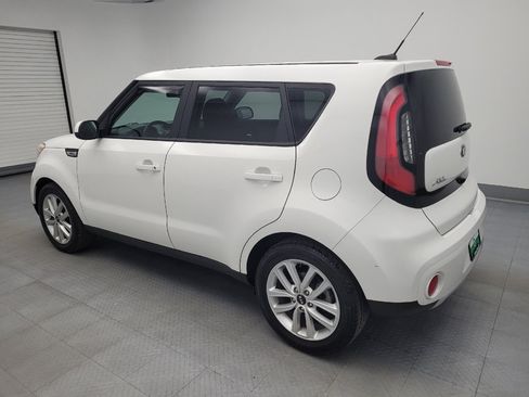 Used 2018 Kia Soul + FWD image 3