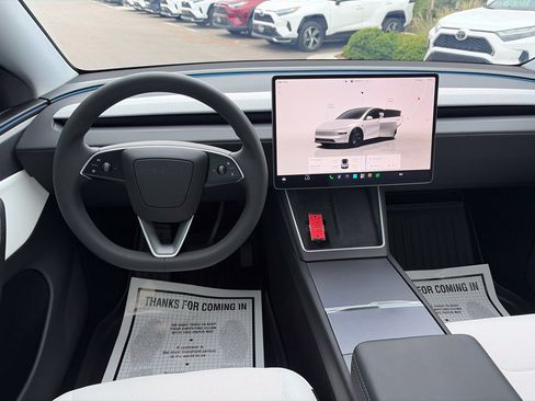 Used 2026 Tesla Model Y Long Range AWD/4WD image 22