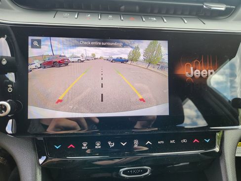 New 2026 Jeep Grand Cherokee Altitude AWD/4WD image 18