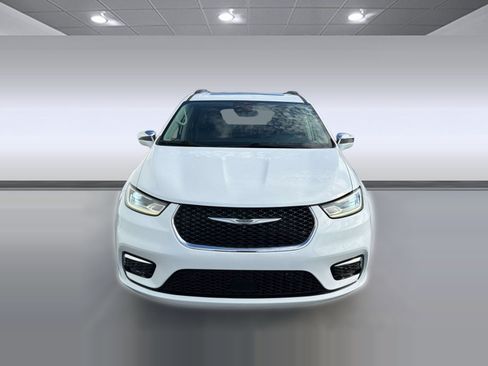 Used 2022 Chrysler Pacifica Limited FWD image 5