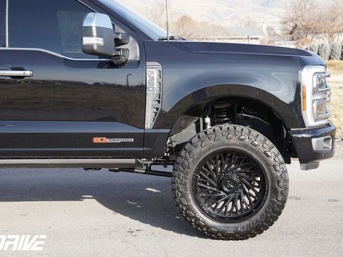 Used 2024 Ford F350 Platinum image 13