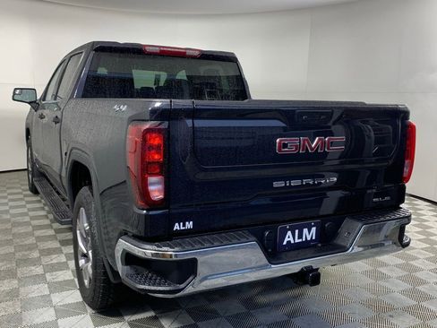 New 2026 GMC Sierra 1500 SLE image 5