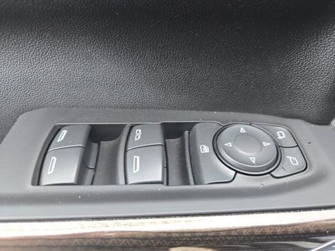 Used 2020 Chevrolet Silverado 1500 RST w/ All-Star Edition image 30