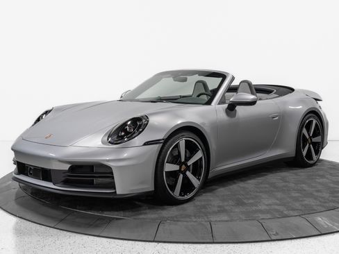 Used 2025 Porsche 911 Carrera RWD image 2
