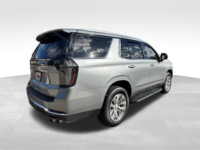 Used 2025 Chevrolet Tahoe Premier AWD/4WD image 4