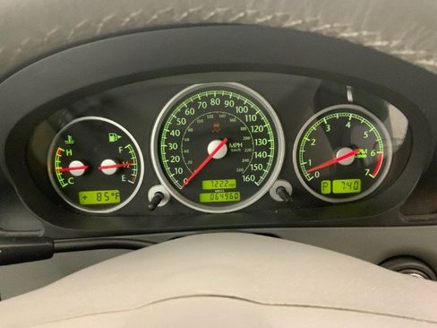 Used 2004 Chrysler Crossfire 2dr Cpe image 17