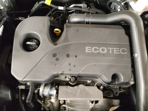 Used 2020 Chevrolet Equinox LT FWD image 30