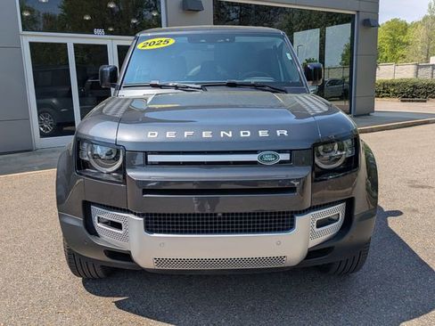 Used 2025 Land Rover Defender 110 S AWD/4WD image 11