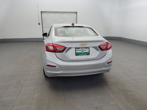 Used 2018 Chevrolet Cruze LS image 6