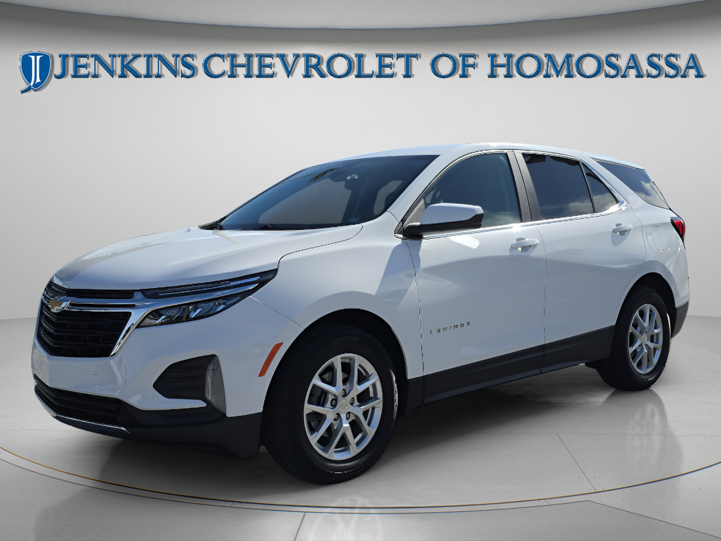 Used 2024 Chevrolet Equinox LT w/ LPO, Cargo Package FWD image 10