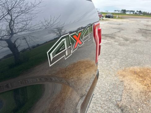 Used 2015 Ford F150 Platinum w/ Technology Package image 34