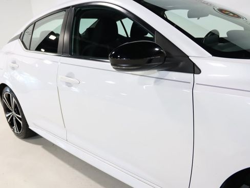 Used 2021 Nissan Sentra SR image 9