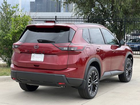 New 2026 Nissan Rogue Dark Armor FWD image 4