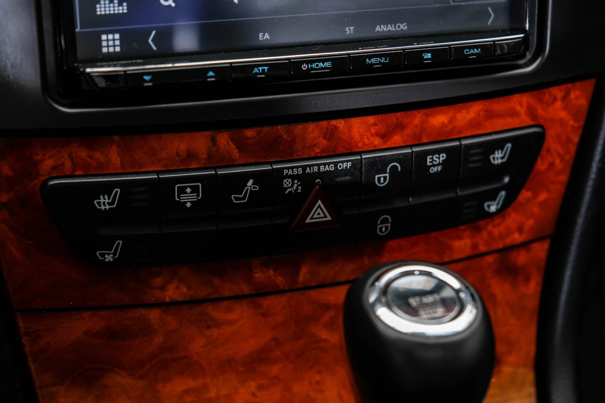 Used 2009 Mercedes-Benz E 550 Sedan image 31