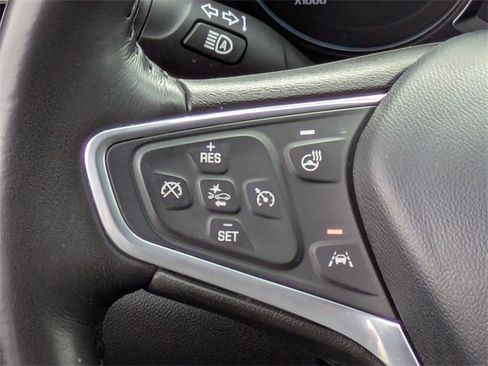 Used 2022 Chevrolet Equinox LT image 22