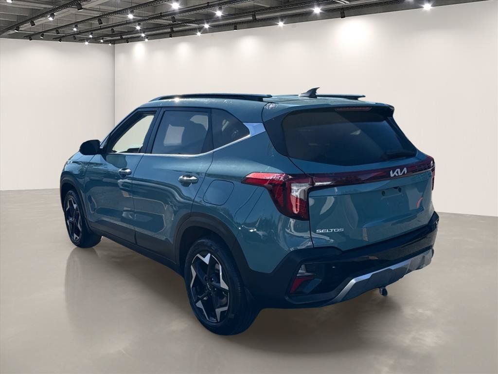 Certified 2025 Kia Seltos EX w/ EX Sunroof Package AWD/4WD image 6