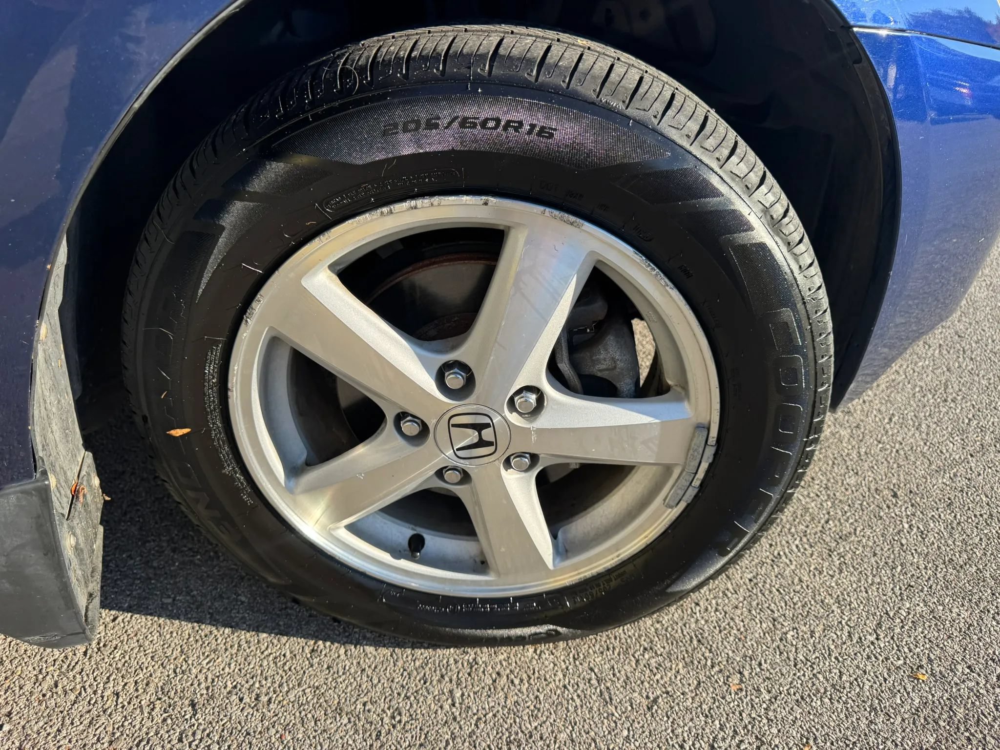 Used 2005 Honda Accord EX image 25