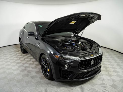 Used 2022 Maserati Levante Modena AWD/4WD image 33