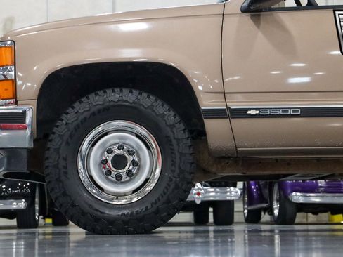 Used 1997 Chevrolet Silverado 3500 2WD Crew Cab w/ Convenience Pkg image 4