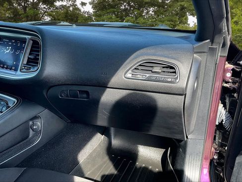 Used 2022 Dodge Challenger R/T w/ Shaker Package image 27