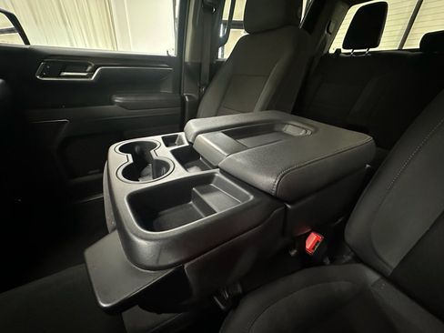 Certified 2026 Chevrolet Silverado 1500 RST AWD/4WD image 36