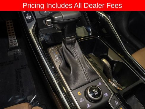 Certified 2024 Kia Sorento SX Prestige w/ Olive Brown Leather Package AWD/4WD image 20