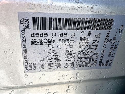 Used 2024 Nissan Rogue S FWD image 29