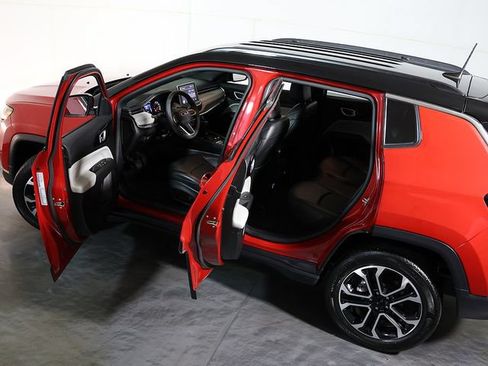 Used 2023 Jeep Compass Limited AWD/4WD image 5