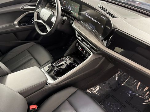 Used 2025 Audi Q5 Premium w/ Convenience Package AWD/4WD image 15