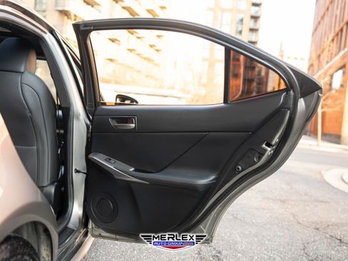 Used 2018 Lexus IS 300 F Sport image 47