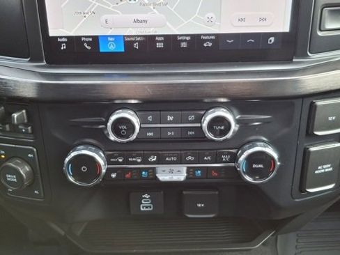 Used 2024 Ford F350 Lariat w/ Camper Package image 21