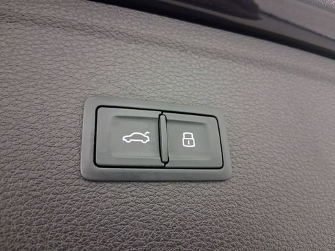 Used 2018 Audi Q5 2.0T Premium Plus w/ Premium Plus Package image 32