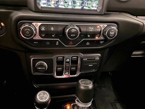 Used 2022 Jeep Wrangler Unlimited Sahara 4xe w/ Cold Weather Group image 26