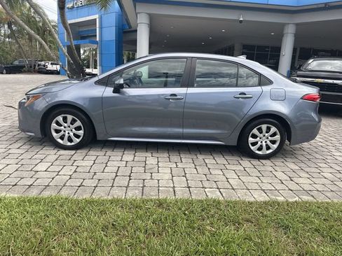 Used 2024 Toyota Corolla LE FWD image 31